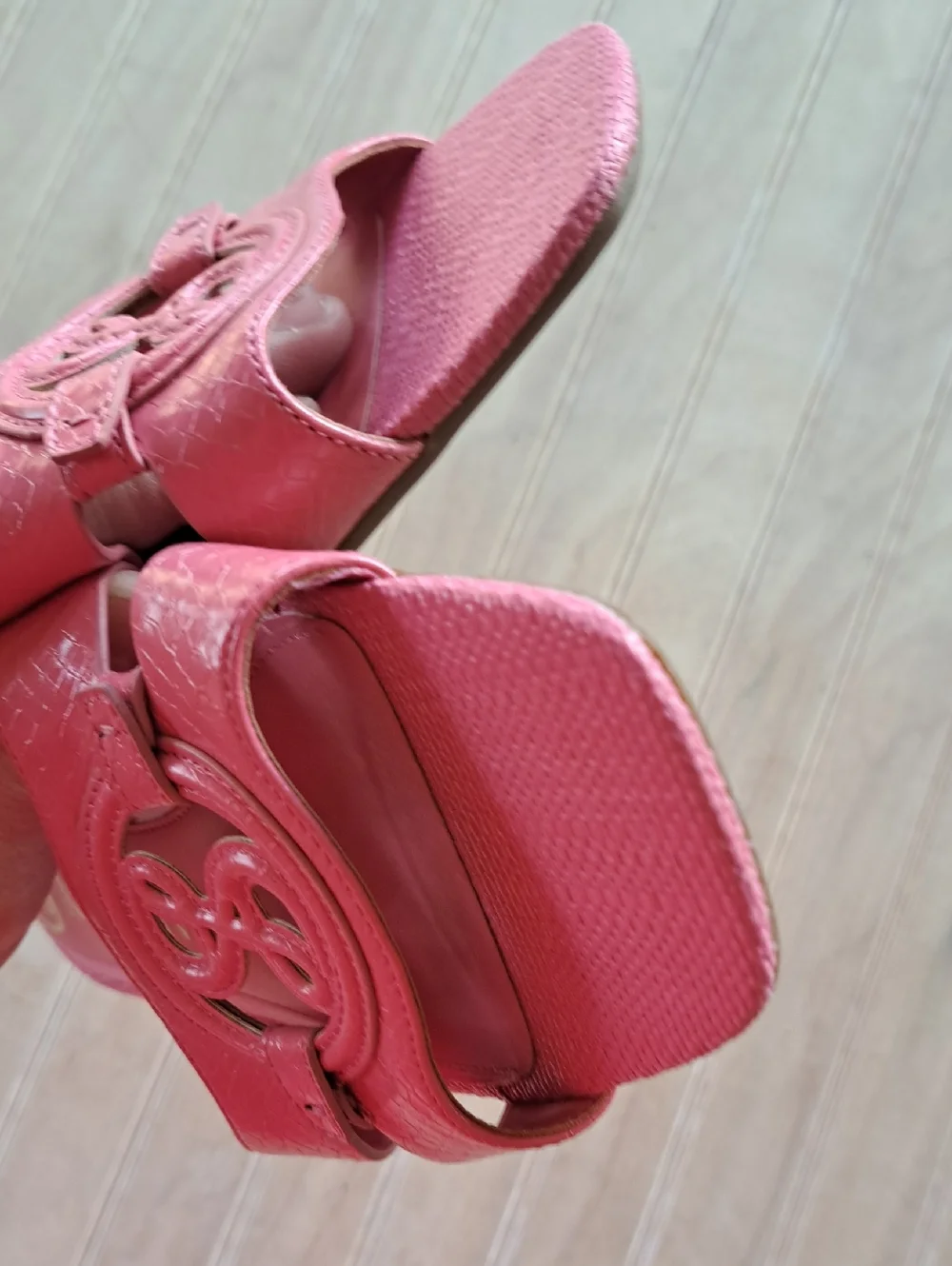 Sam & Libby Lana Soft Pink Monogram Slide Sandals Croc Texture Classy Feminine